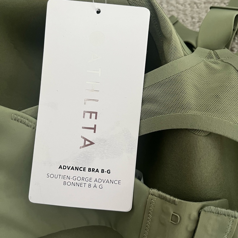 Athleta Olive Green Sports Bra - Picture 5 of 5